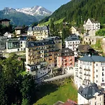 Salzburger Hof Отель 4*