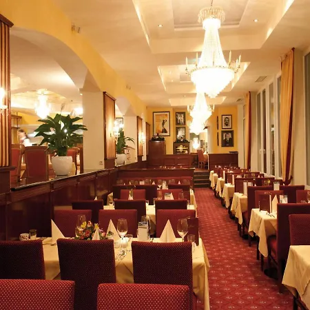 Salzburger Hof Отель Бадгаштейн