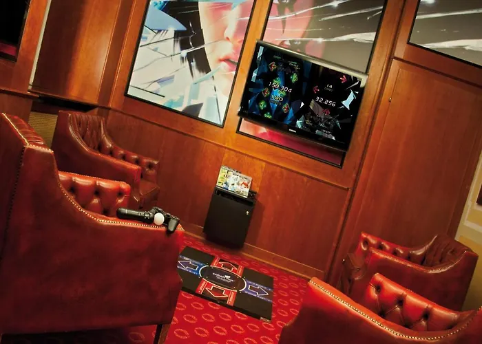 Salzburger Hof Hotell 4*